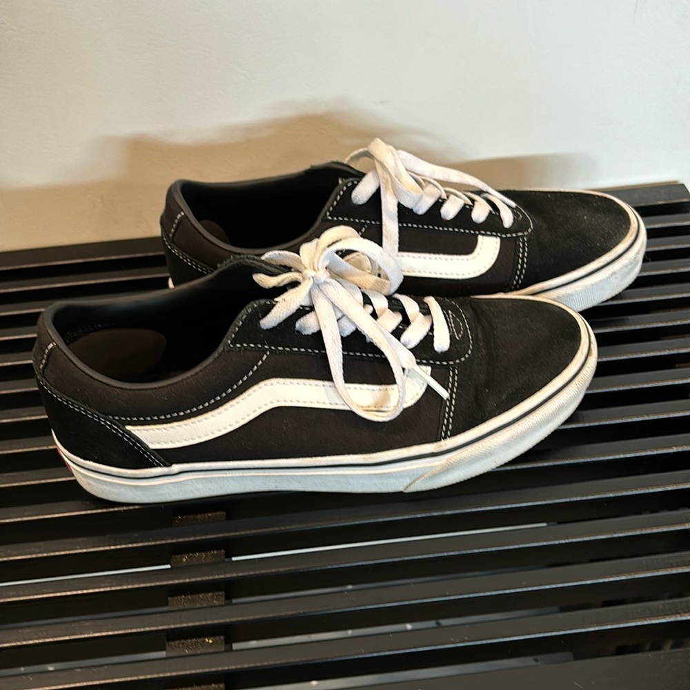 Vans War Lo Suede sneakers - size 8.5